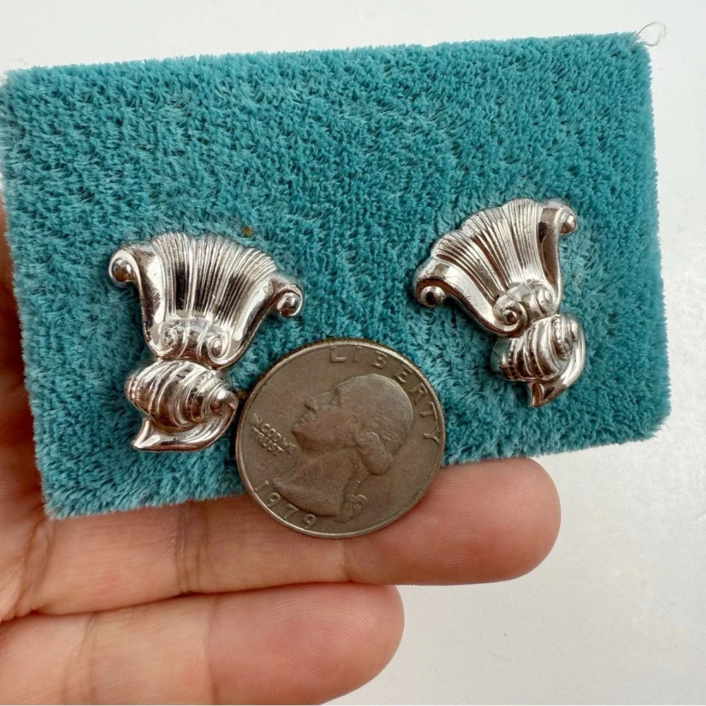 Vintage Wallace Romance of the Sea Sterling Art Nouveau Scroll Silver Cufflinks
